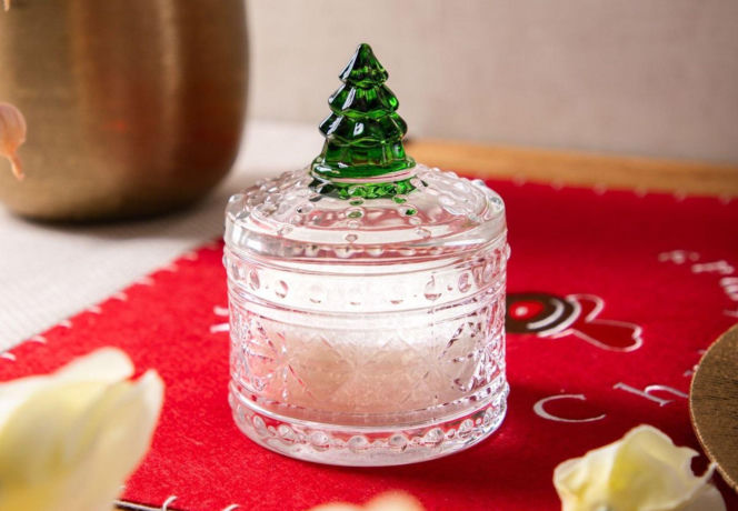 Naczynia z motywem świąteczym