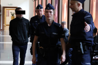 „Czekałem, aż umrze”. Cztery ciała przy Grzybowskiej w Warszawie. Świadkowie znikają przed rozprawą