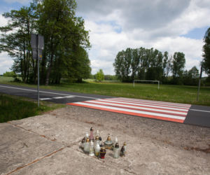 ZABIŁA SIĘ PRZEZ NAUCZYCIELA.