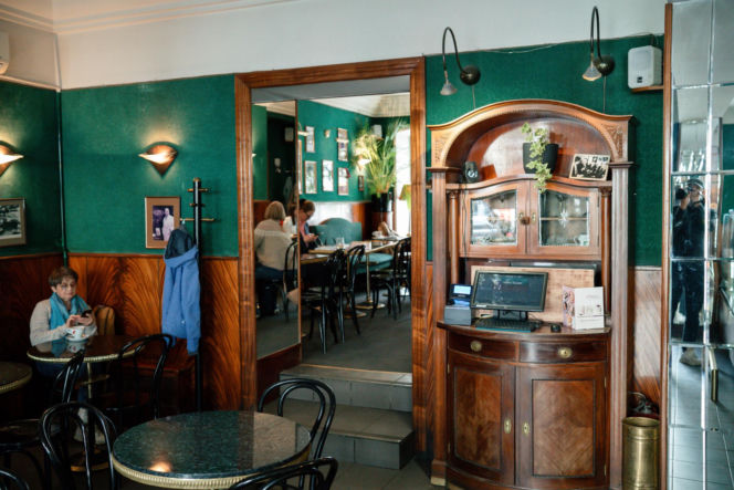 Najstarsza kawiarnia w Warszawie może zniknąć z Nowego Światu