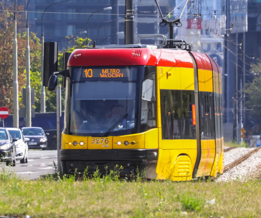 Pasażer rzucił się na motorniczego. Groza w tramwaju na Mokotowie