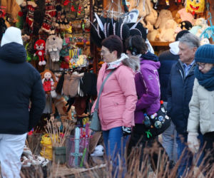 Fatalne warunki w Tatrach. Jest mroźno, ślisko, a szlaki są zasypane śniegiem. TPN ostrzega turystów