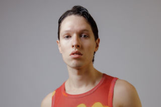 Kim jest Søren Torpegaard Lund? Reprezentant Danii na Eurowizji 2026 przypomina polskiego wokalistę