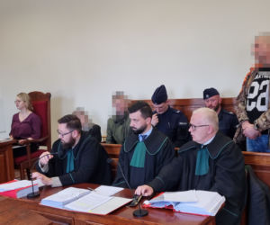 Wysadzili w powietrze dom nowożeńców z Sosnowa. Teraz tłumaczą się przed sądem