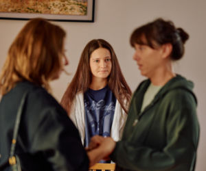 Na Wspólnej, odc. 4310. Ewelina Kalska (Marta Malikowska), Weronika (Renata Dancewicz), Jagoda (Laura Zawadka)