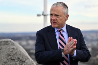 Ambasador USA wywołał polityczną burzę. Tak jego działania ocenili Polacy