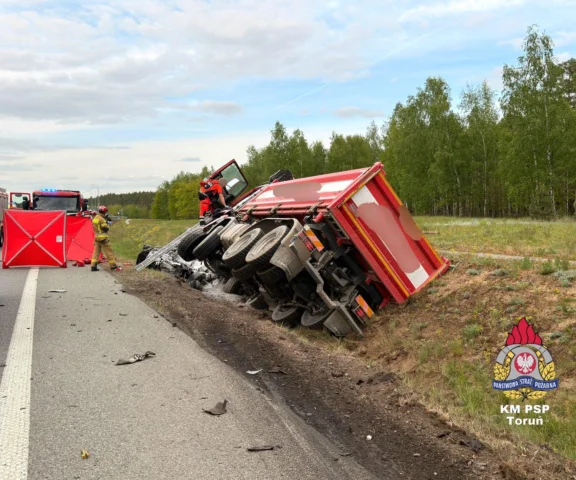 22-letni strażak zginął na miejscu. Nagle zjechał pod ciężarówkę