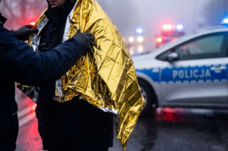 22-latek był przetrzymywany i torturowany w mieszkaniu! Oprawcy kazali mu jeść szkło