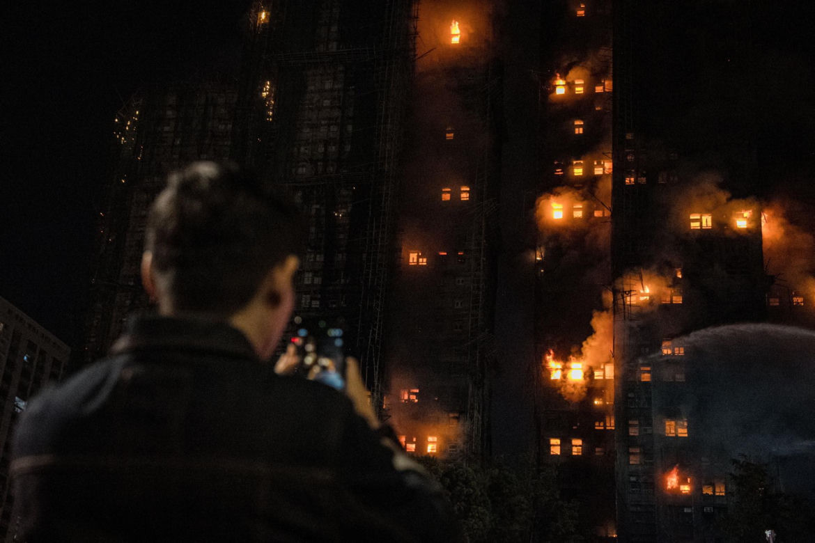 Hongkong / Pożar wieżowców. Liczba ofiar wzrosła już do 44.