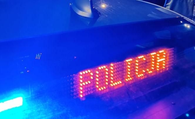Ugryzł policjanta, kilka godzin później zmarł w szpitalu. Dramatyczna interwencja wobec 37-latka