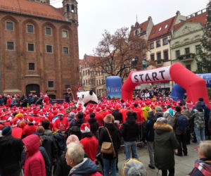 Piękny Festiwal Biegów Świętych Mikołajów Fabryki Cukierniczej Kopernik