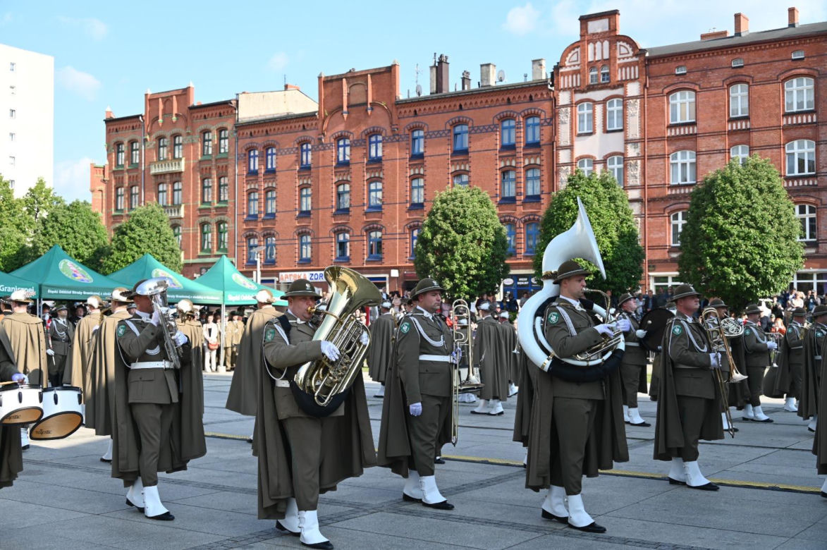 W Rudzie Śląskiej obchodzono Święto Straży Granicznej. Scenę rozgrzał zespół Oberschlesien