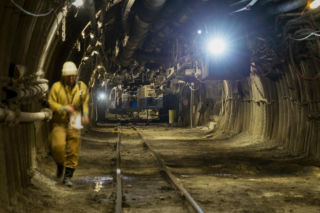 JSW tnie pensje. Górnicy bez 14-tki i Barbórki? Trwa spór