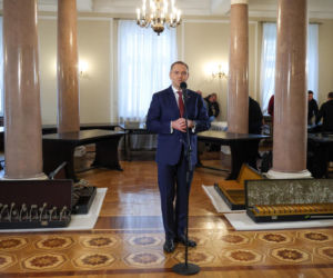 Demontaż okrągłego stołu w Pałacu Prezydenckim