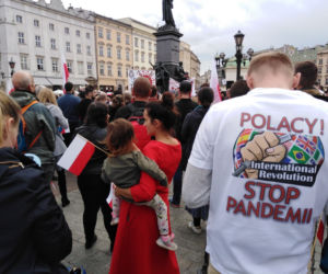 Protest antycovidowy w Krakowie