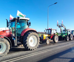 Jesteśmy rozłożeni na łopatki. Ciągniki wyjechały na drogi w Łódzkiem