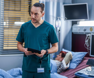 Szpital św. Anny, odcinek 98: Majka rodzi dziecko. Noworodek jest w stanie krytycznym