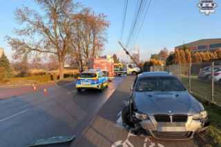 Seniorka straciła życie na chodniku. Wszystko przez dwa samochody