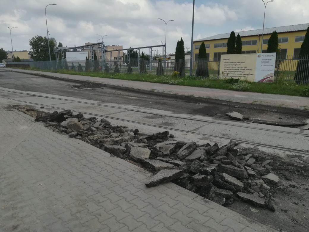 Zobacz, jak przebiega remont drugiego odcinka ul. Składowej w Siedlcach. Czy kierowcy stosują się do oznakowania?