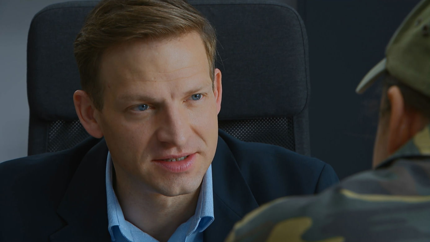 Barwy szczęścia, odc. 2710: Łukasz (Michał Rolnicki), Modrzycki (Piotr Ligenza)