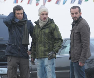 PIERWSZA MIŁOŚĆ. Hubert (Michał Czernecki), Szymon (Marcin Korcz), Kacper (Saniwoj Król)