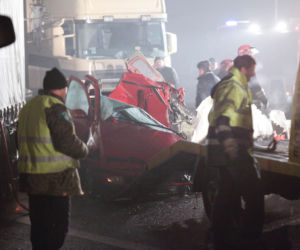 Śląskie: Karambol ok. 80 aut na drodze do Cieszyna. Zginęła jedna osoba. Trasa S1 zablokowana