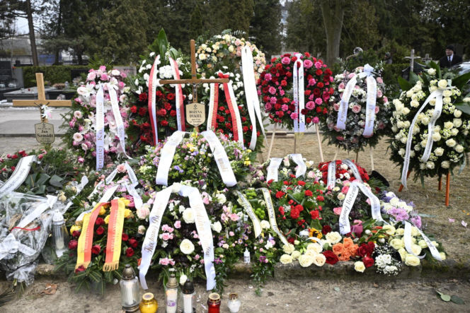 Bożena Dykiel spoczęła na Powązkach Wojskowych