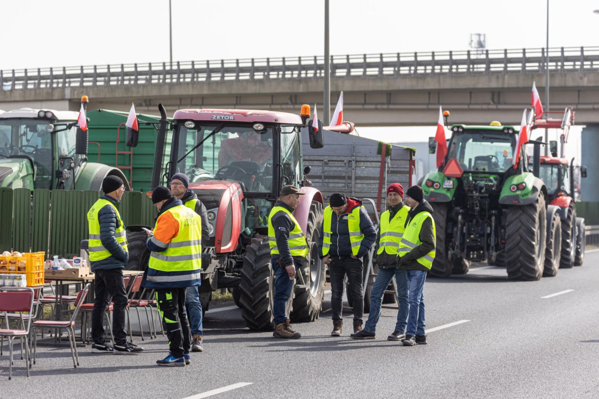 Blokada drogi expresowej S11