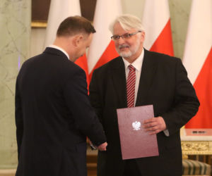 Witold Waszczykowski. Nie może chodzić ma problemy z mówieniem