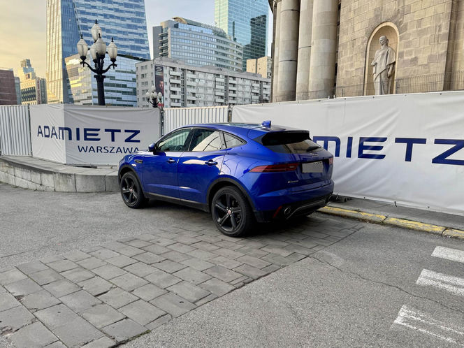 Basia Kurdej-Szatan w aucie robi się na bóstwo