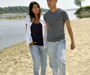 M jak miłość. Paweł (Rafał Mroczek), Majka (Laura Samojłowicz)
