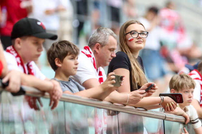 Polska - Ukraina. Tłumy kibiców na trybunach. Znajdź się na zdjęciu!
