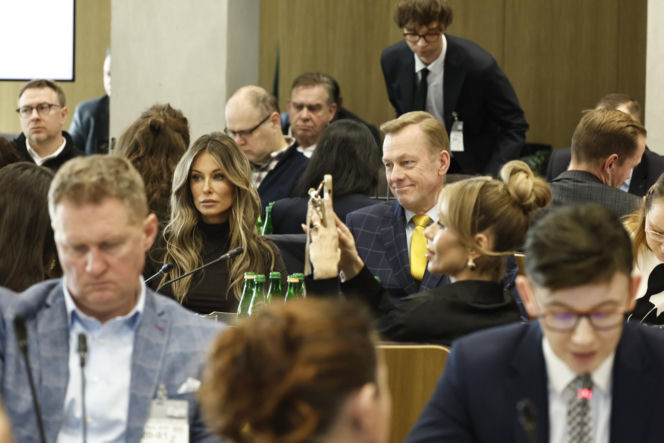 Niebywałe, do czego poseł PiS porównał strzelanie petardami. Doda aż złapała się za głowę! Szok