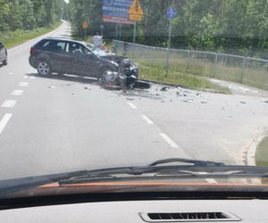 Zderzenie motocyklisty z samochodem osobowym w Olszewicach