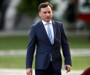 Ziobro nie opuści Kaczyńskiego