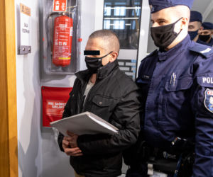 Powiedział policjantom, że ojczym się nad nim znęca