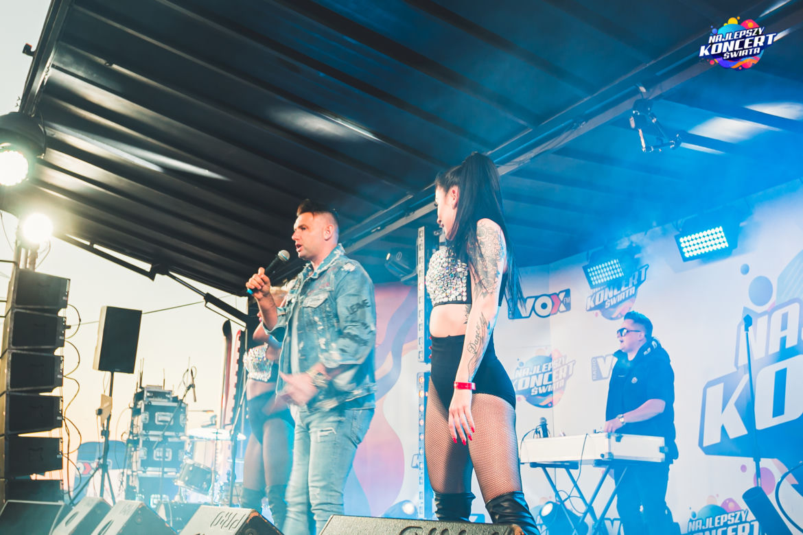 Najlepszy Koncert Świata 2022 w Gdyni. Co tam się działo! Zobacz zdjęcia z imprezy VOX FM