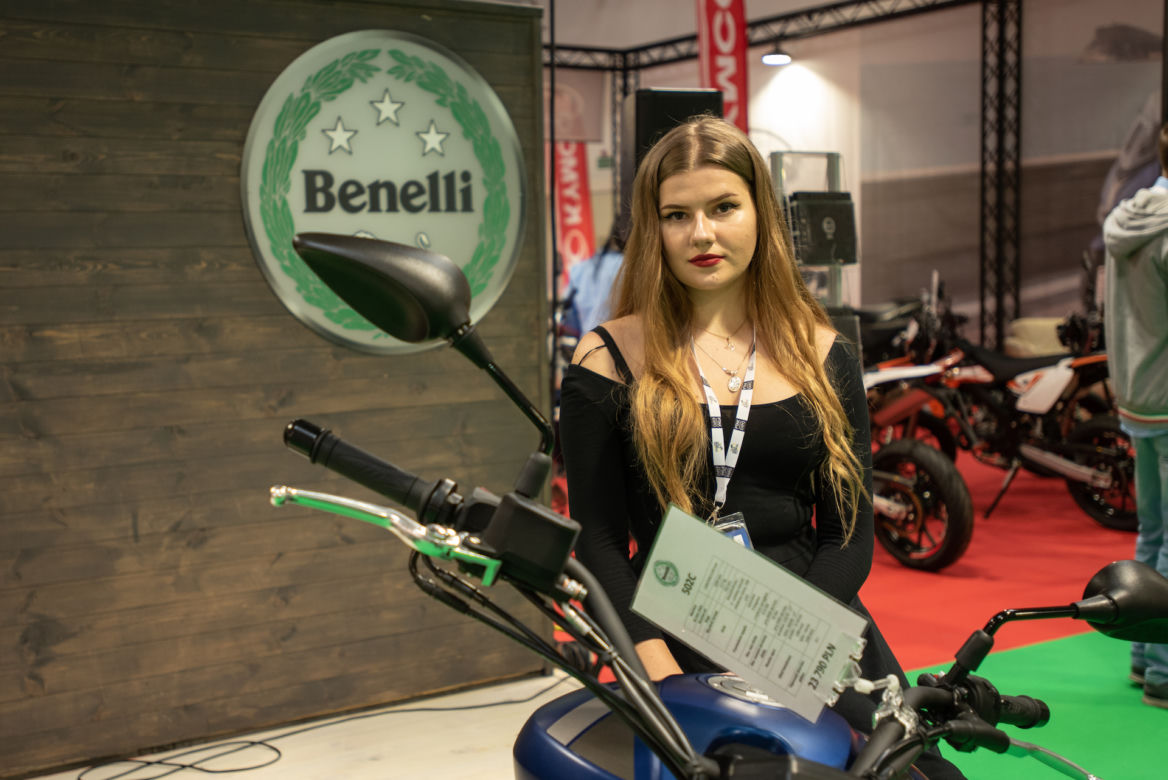 hostessy na Warsaw Motorcycle Show 2019 - GALERIA