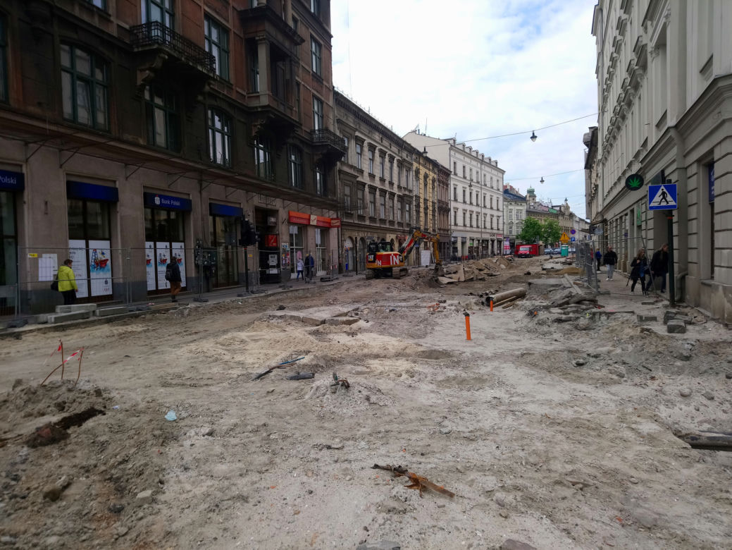 Kraków: Zobacz jak postępują prace przy przebudowie ulicy Krakowskiej
