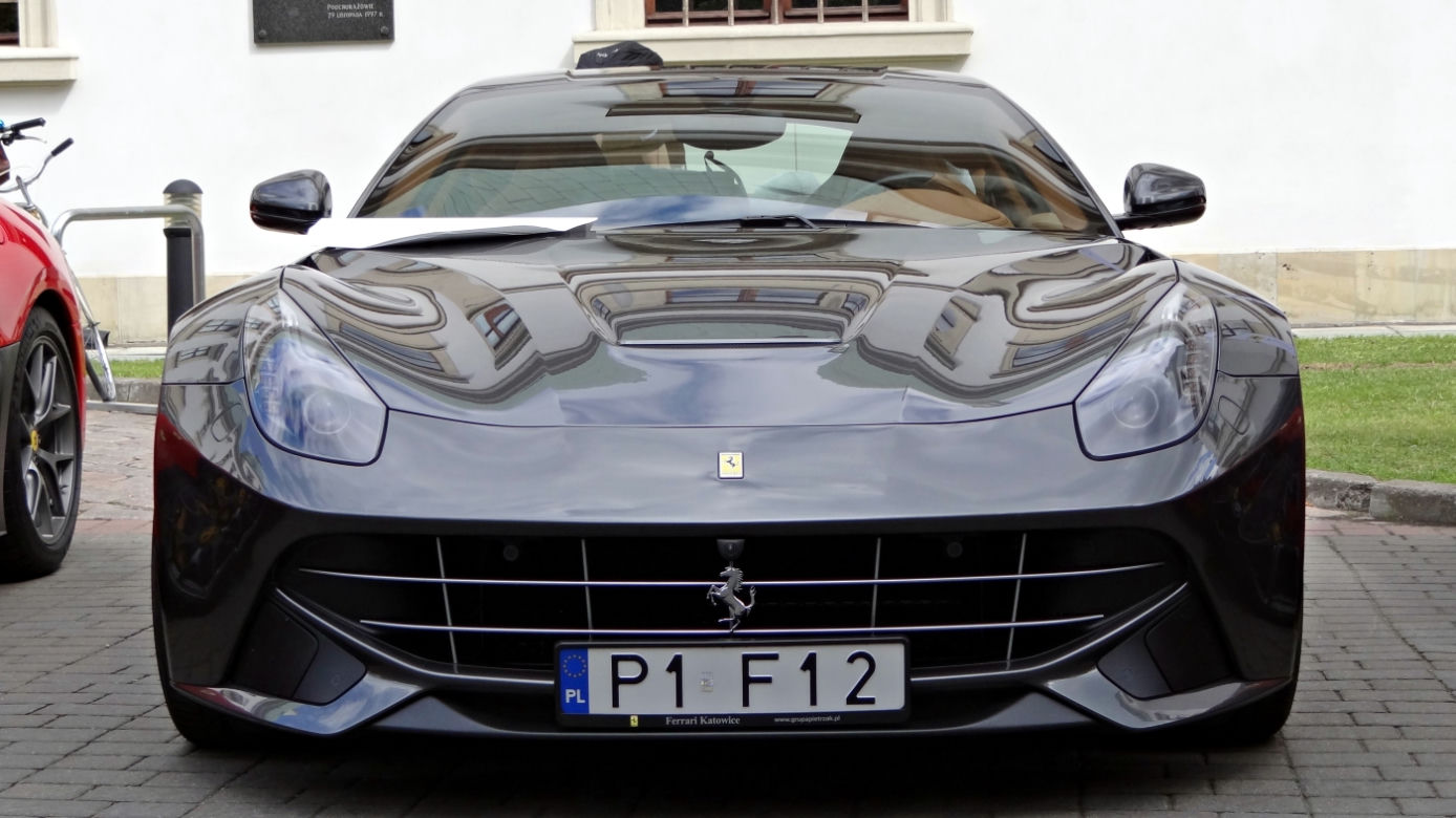 Kawalkada Ferrari przez Polskę 2015