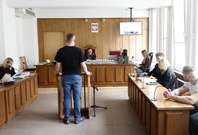 „Zamówili dwie butelki wódki i lemoniadę”. Kelner ujawnia, co działo się przed tragedią na Trasie Łazienkowskiej
