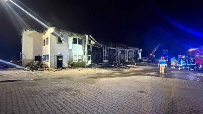 Pożar hali magazynowej w Mszanie Dolnej