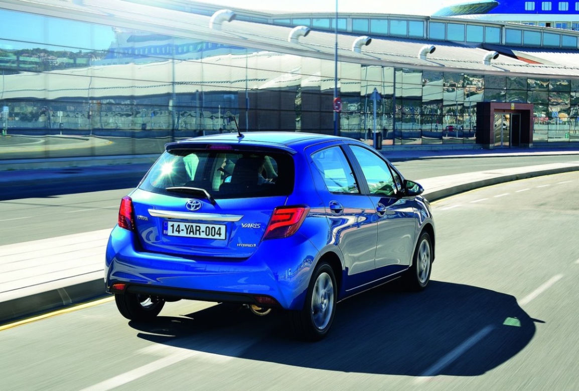 nowa Toyota Yaris 2015