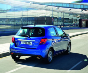 nowa Toyota Yaris 2015
