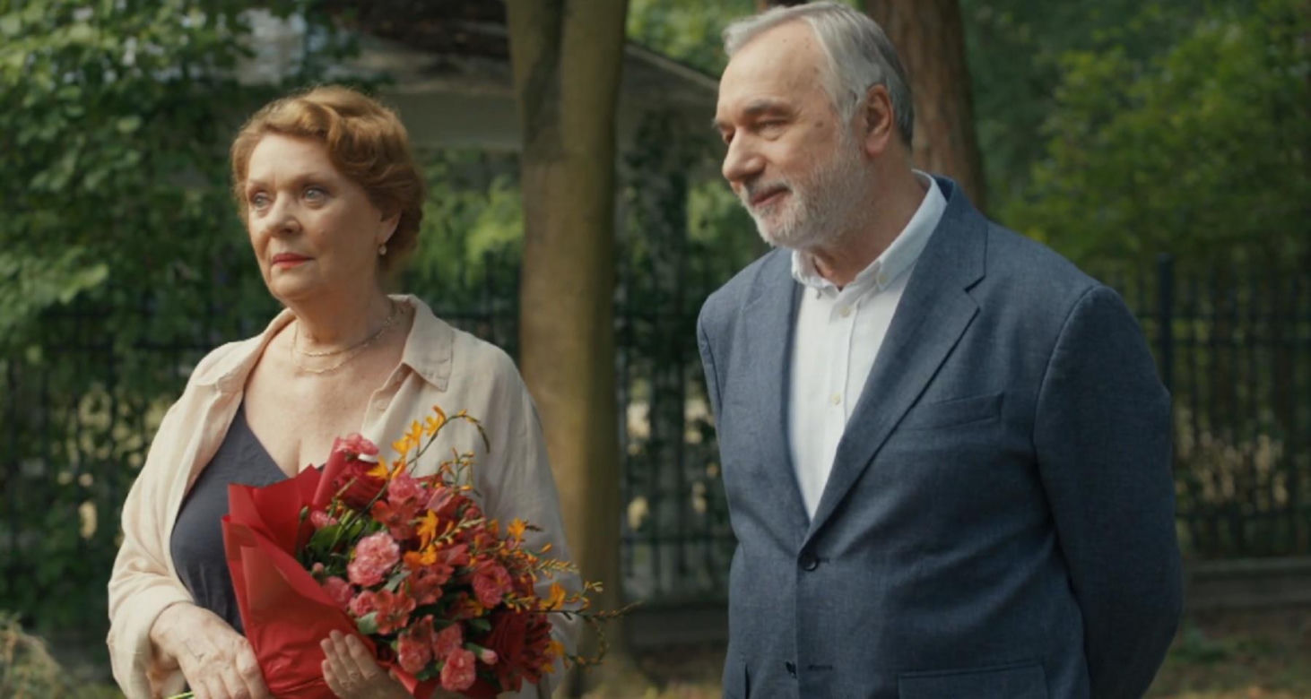 Barwy szczęścia odc. 3108. Józefina Rawiczowa (Elżbieta Jarosik), Andrzej Zastoja-Modelski (Leon Charewicz)
