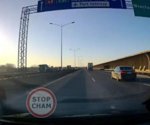 Internauci wściekli na kierowcę BMW z S8 pod Wrocławiem. Jest nagranie