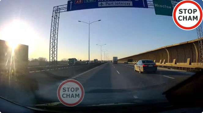 Internauci wściekli na kierowcę BMW z S8 pod Wrocławiem. Jest nagranie