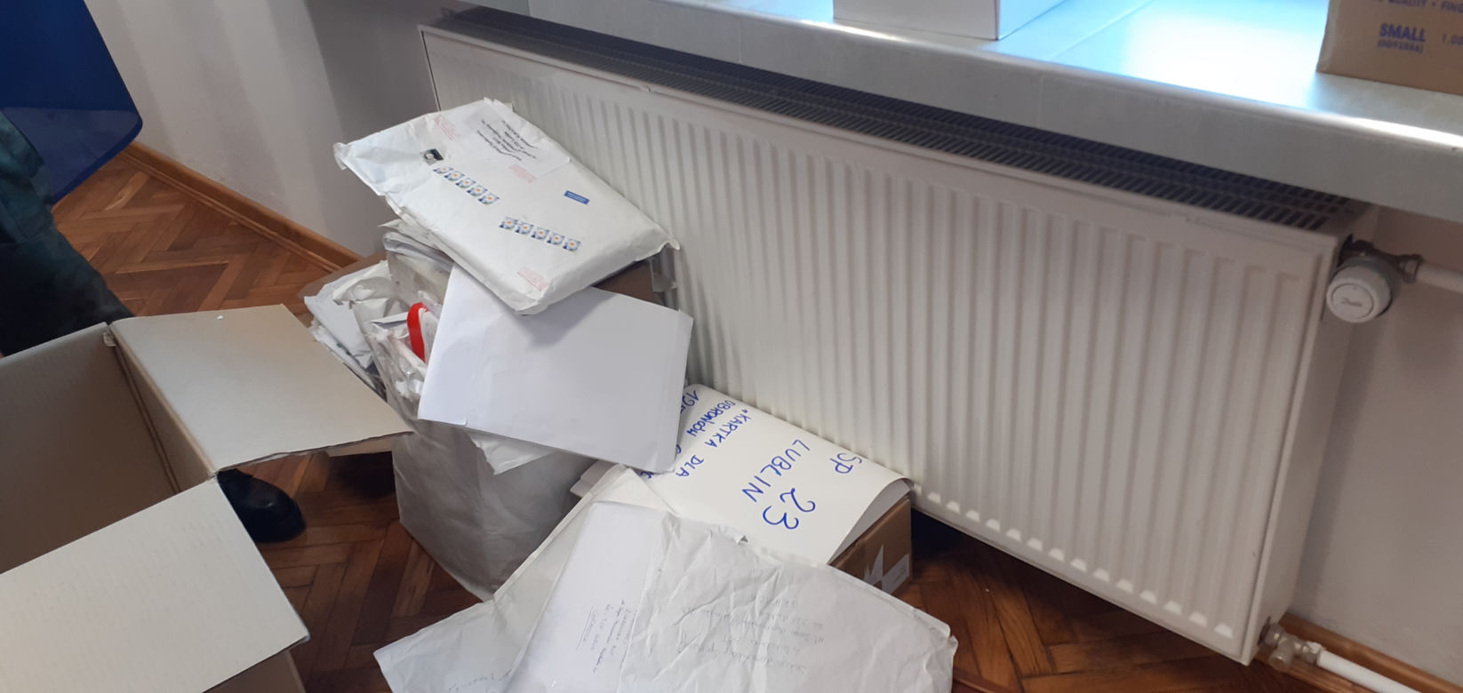 Kartki dla obrońców granic wyruszyły [GALERIA]