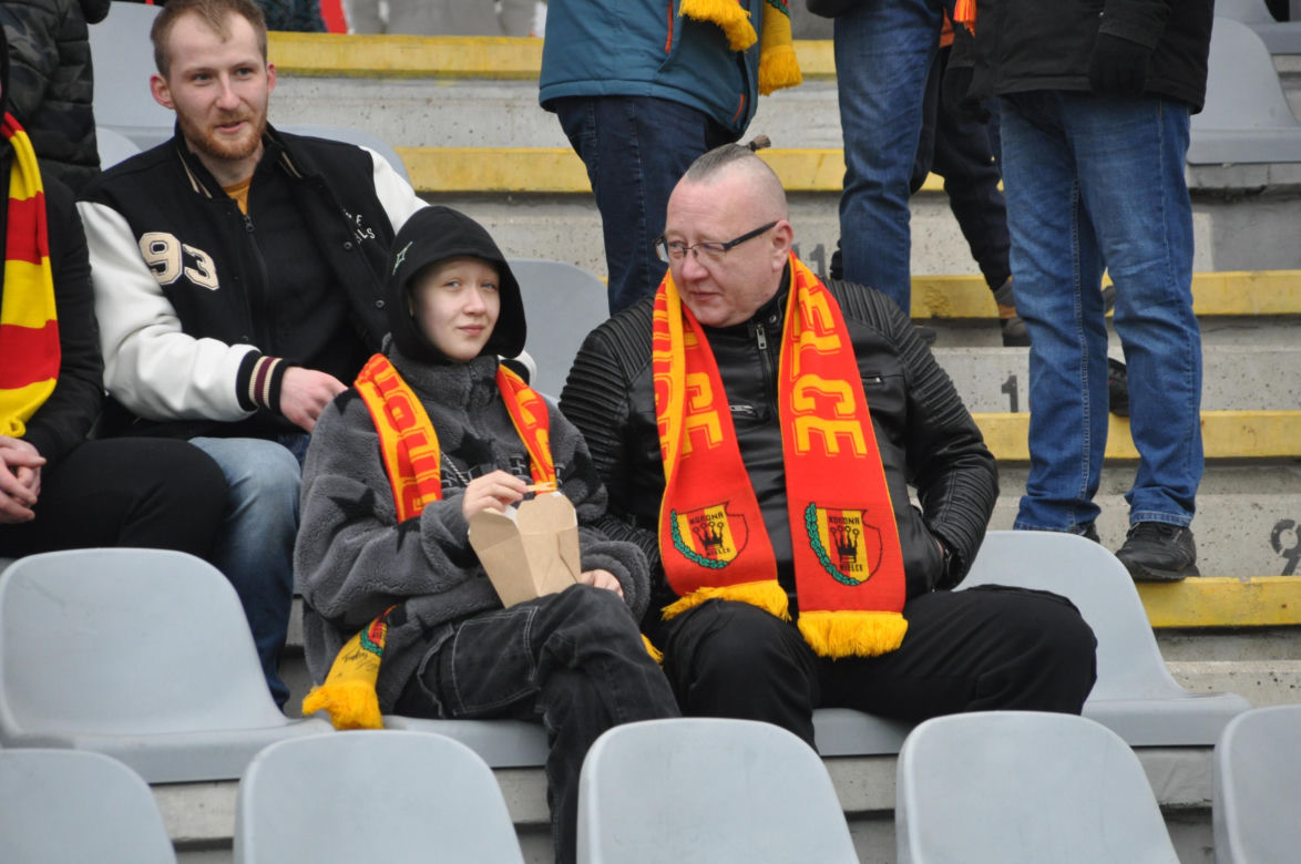 Korona Kielce - Pogoń Szczecin. Zobacz zdjęcia z trybun Suzuki Areny