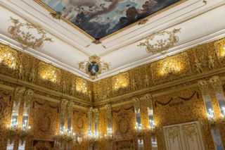 Bursztynowa Komnata w Mamerkach została udoskonalona